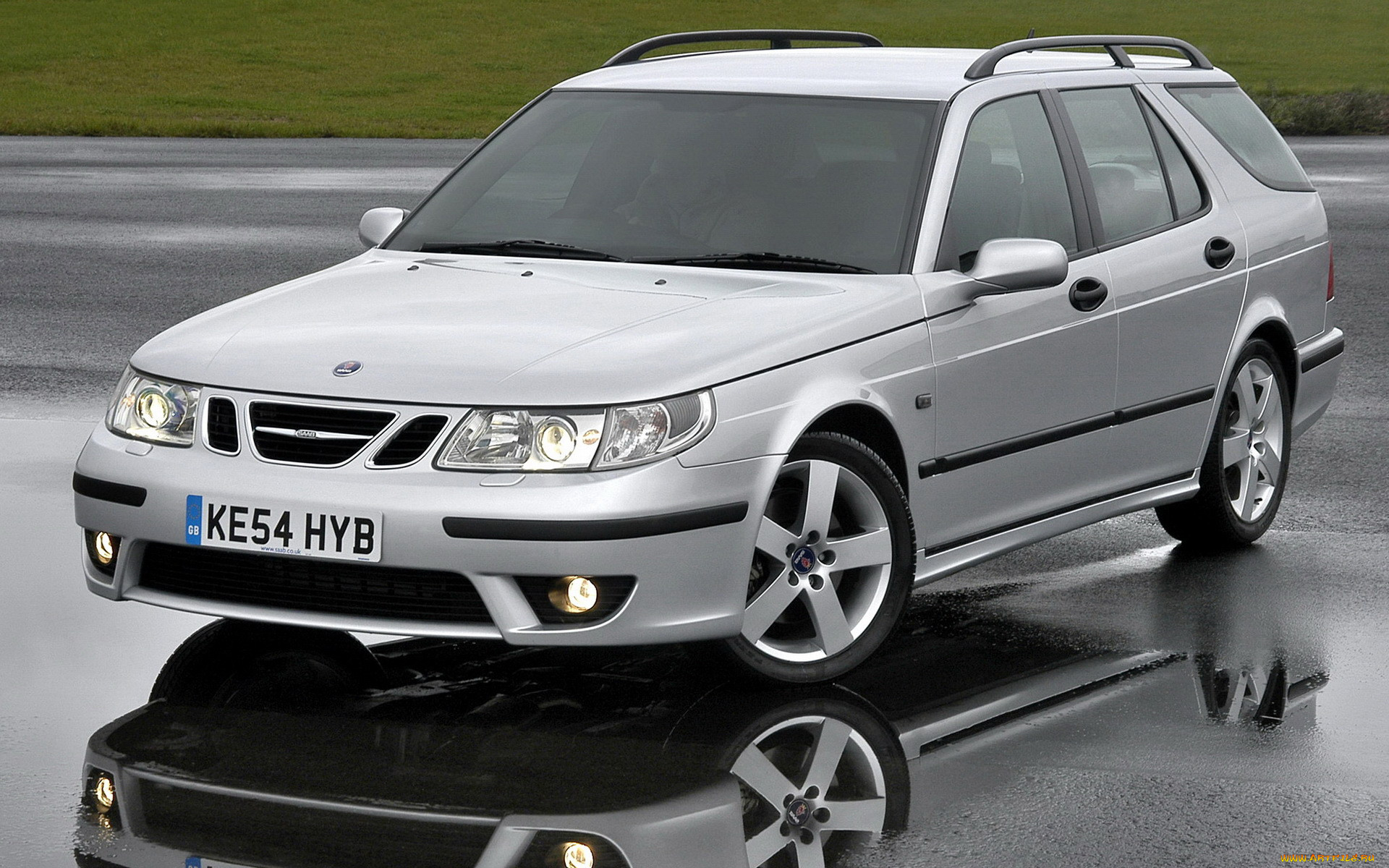 Обои Saab 9-5 Wagon Aero UK-spec Автомобили Saab, обои для рабочего стола,  фотографии saab, wagon, aero, uk, spec, автомобили Обои для рабочего стола,  скачать обои картинки заставки на рабочий стол.